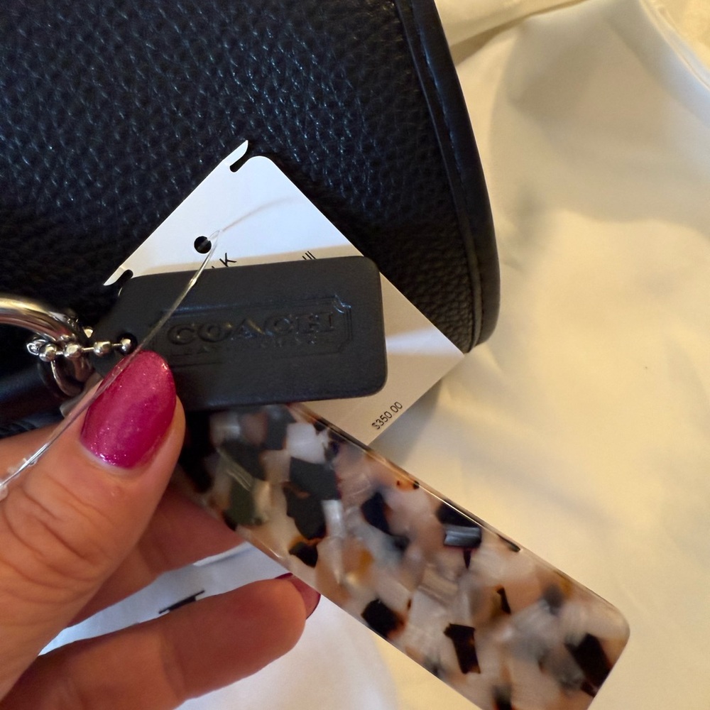 🖤 Coach NWT Coachtopia Barrel Bag In Black Pebbled Coachtopia Leather - Picture 4 of 6